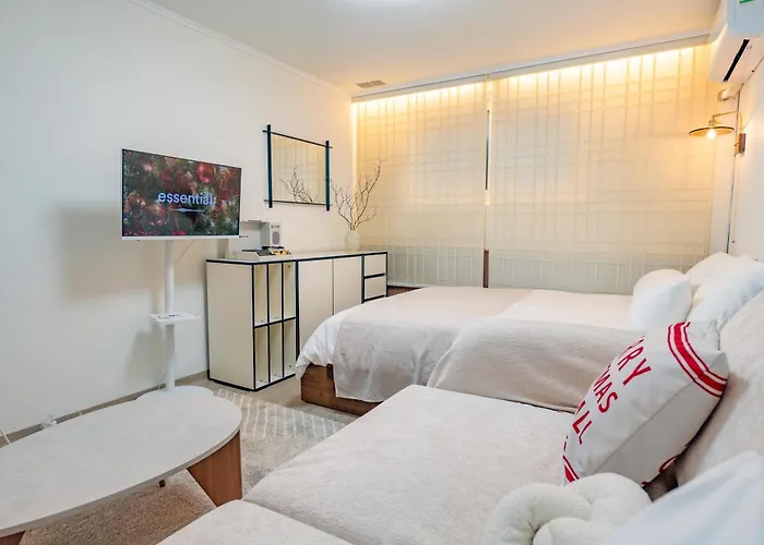 강남한티역 도보5분 무료주차 무료짐보관 대치학원가 롯데백화점 Apartment *