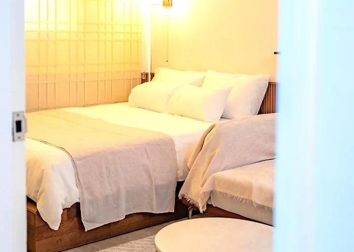 Apartment 강남한티역 도보5분 무료주차 무료짐보관 대치학원가 롯데백화점 Seoul