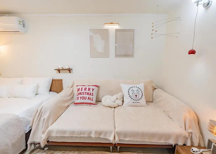 강남한티역 도보5분 무료주차 무료짐보관 대치학원가 롯데백화점 Apartment *